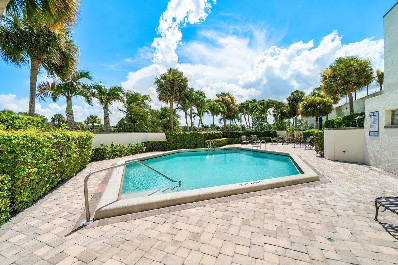 3322 Casseekey Island Road, Unit 202 Jupiter, FL 33477 - Photo 22 of 25 Community Pool
