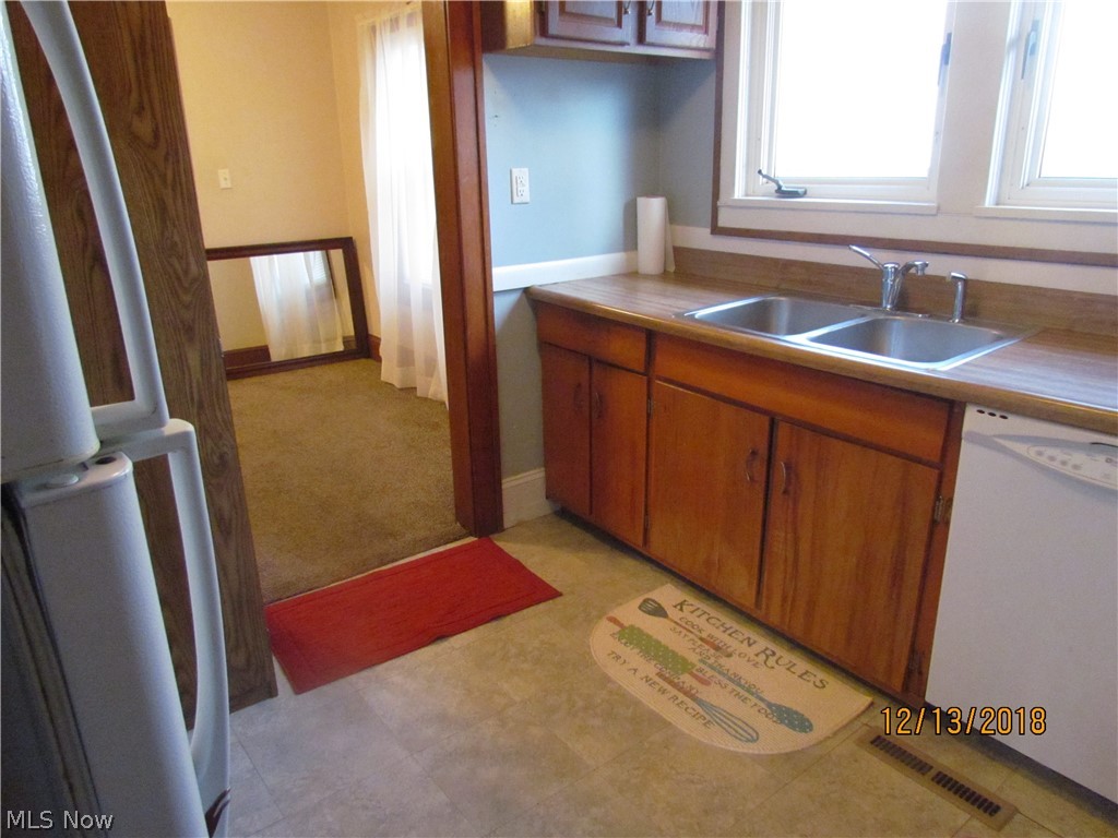455 West Riddle Avenue Ravenna, OH 44266 - Photo 7 of 23 Gallery Image 7