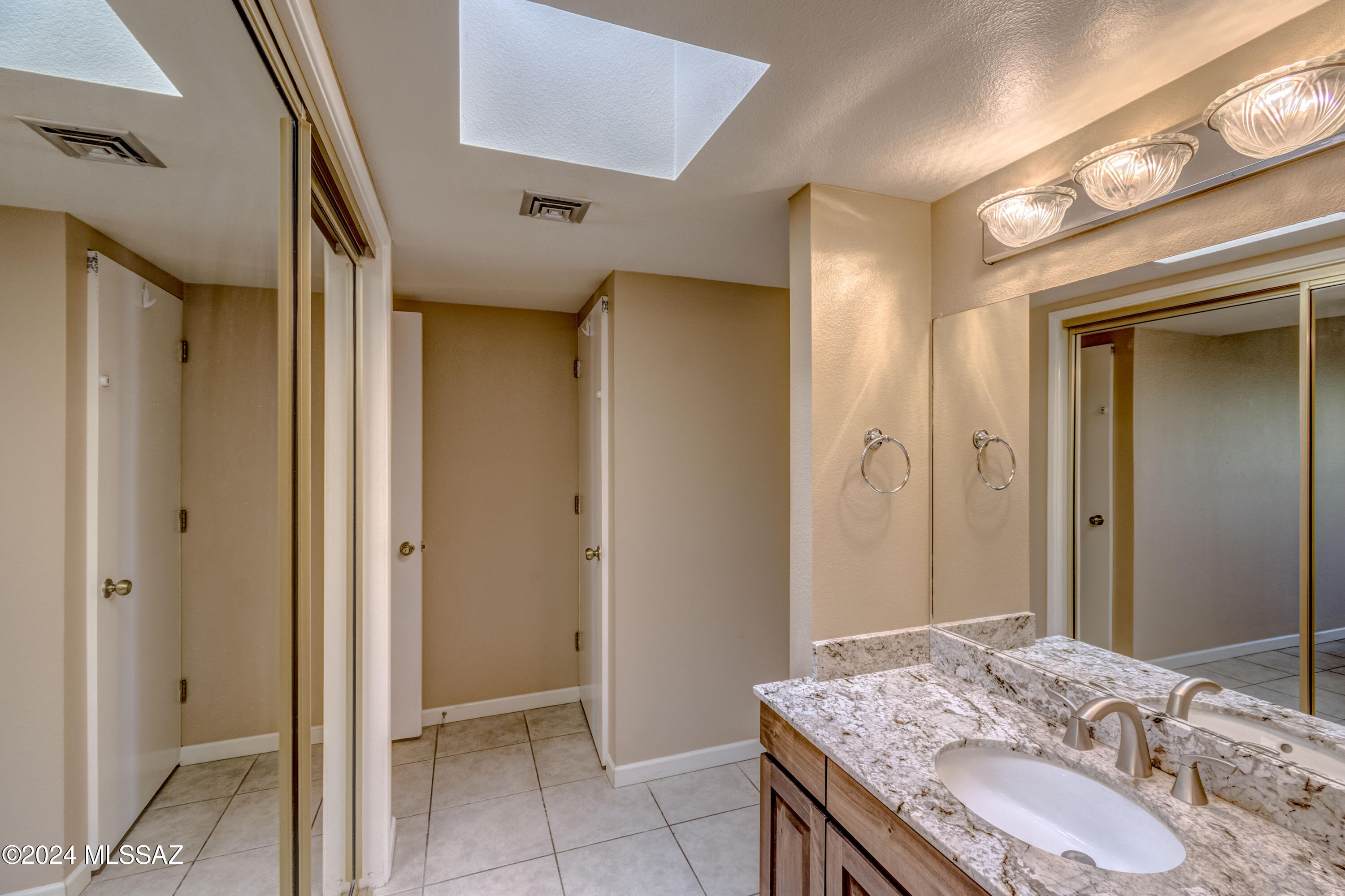 7827 East 4th Street Tucson, AZ 85710 - Photo 33 of 43
