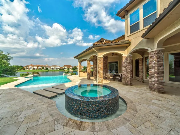 $3,280,000 | 14 Ivy Bend Lane, Sugar Land, TX 77479