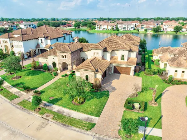 $3,280,000 | 14 Ivy Bend Lane, Sugar Land, TX 77479