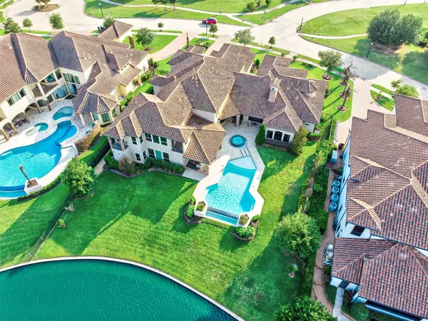 $3,280,000 | 14 Ivy Bend Lane, Sugar Land, TX 77479