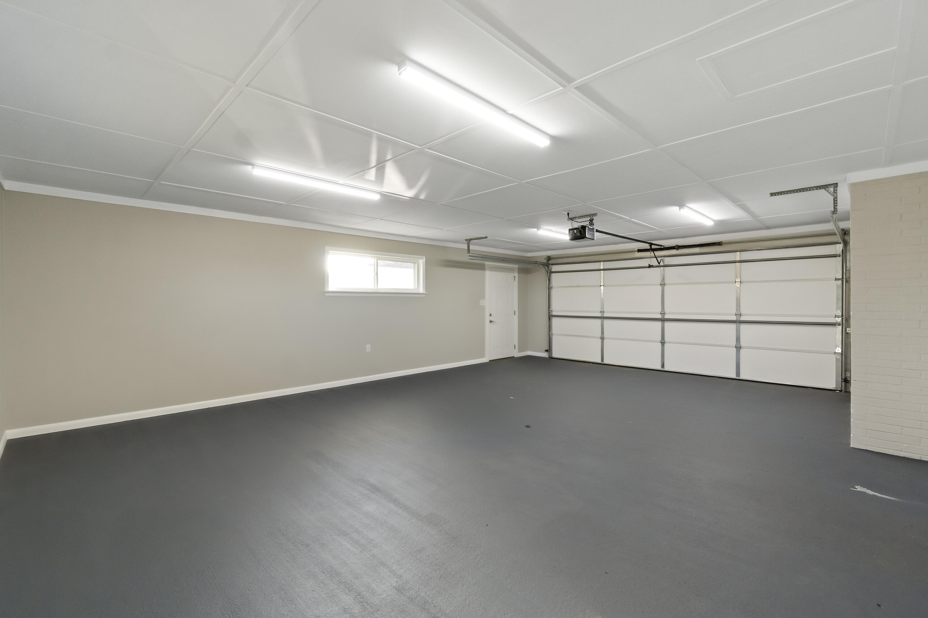 32 Jim Fox Road Greeneville, TN 37743 - Photo 30 of 33 Jim Fox garage