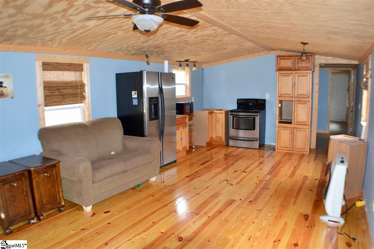260 Grassland Road Campobello, SC 29322 - Photo 13 of 22