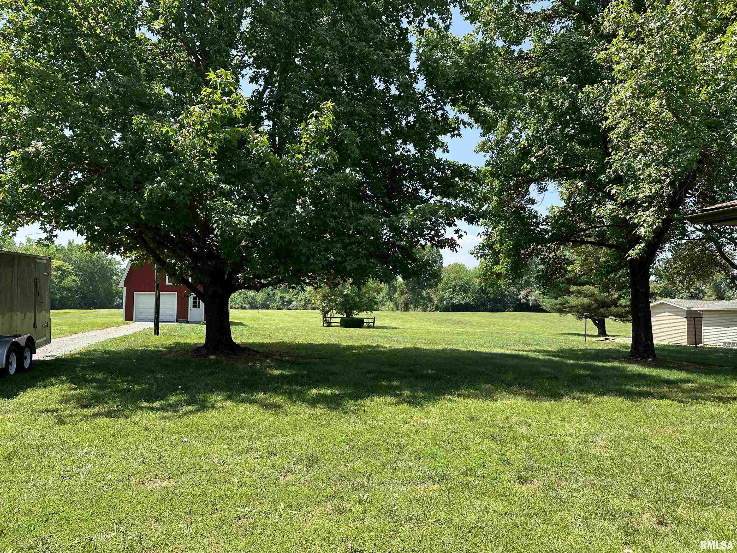 11592 Country Club Road West Frankfort, IL 62896 - Photo 51 of 79 Gallery Image 51