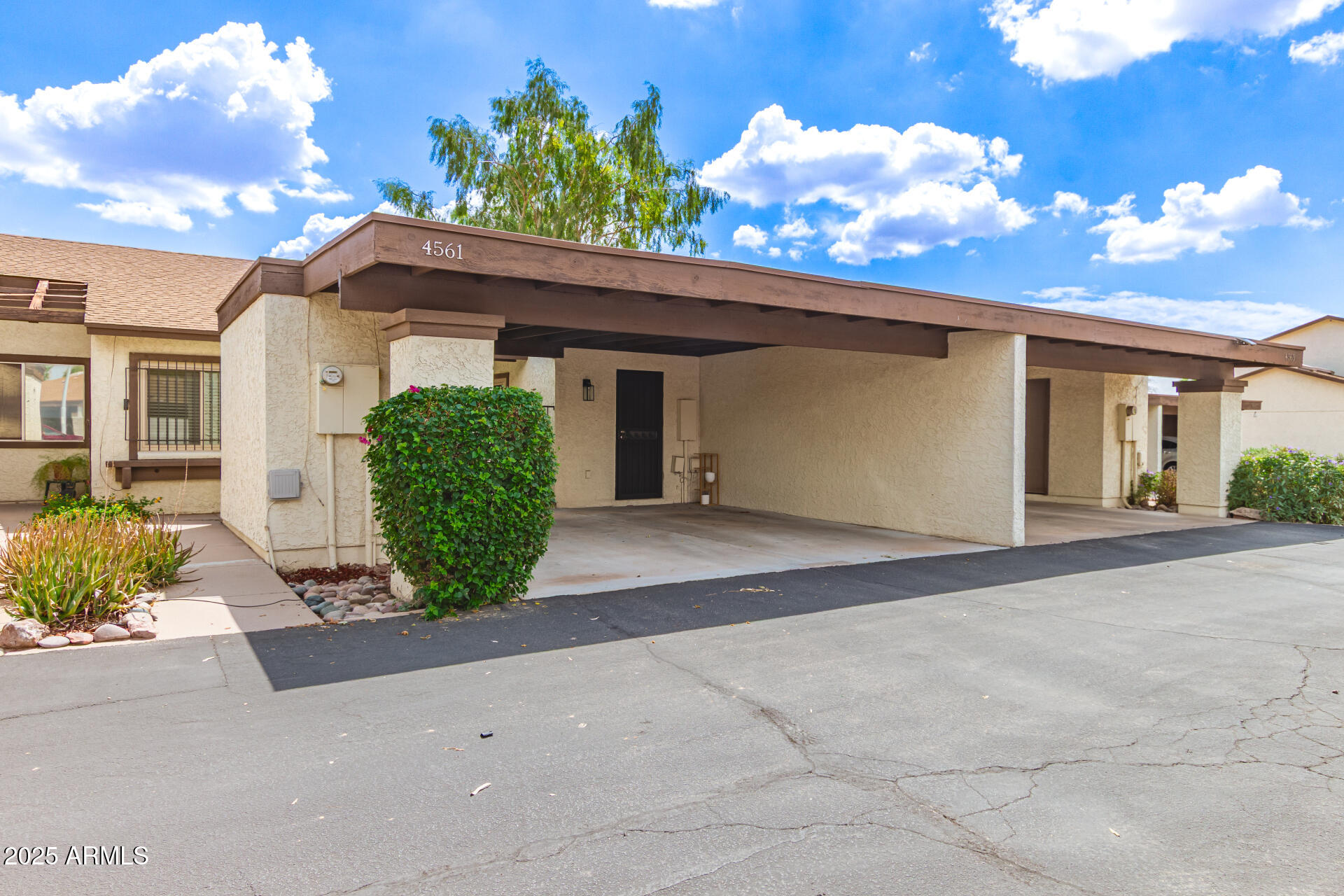 4561 West McLellan Road Glendale, AZ 85301 - Photo 2 of 32 front view of a house