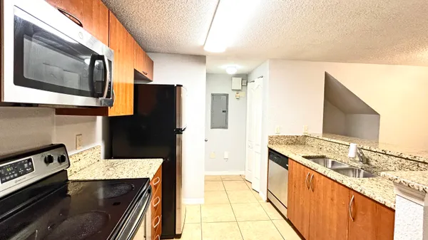$1,650 | 144 Southwest Peacock Boulevard, Unit 23105, Port St. Lucie, FL 34986