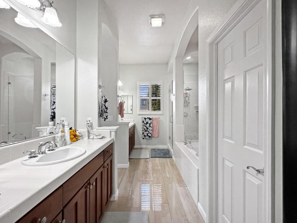 10555 Hampton Creek Drive Reno, NV 89521 - Photo 23 of 50 045