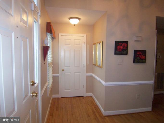 19214 Munger Farm Road Poolesville, MD 20837 - Photo 23 of 30 Foyer