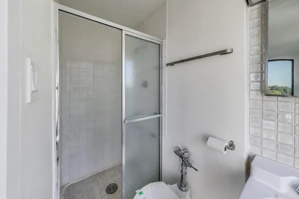 $209,000 | 1401 East 55th Street, Unit 602N, Chicago, IL 60615