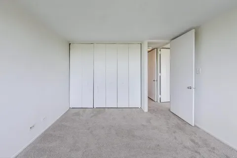 $209,000 | 1401 East 55th Street, Unit 602N, Chicago, IL 60615