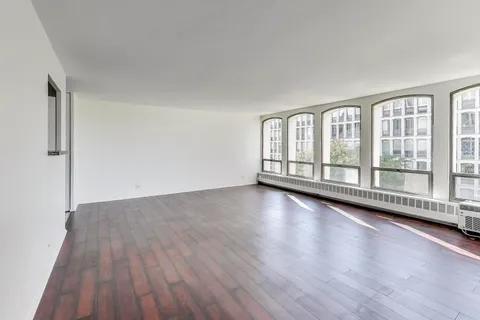 $209,000 | 1401 East 55th Street, Unit 602N, Chicago, IL 60615