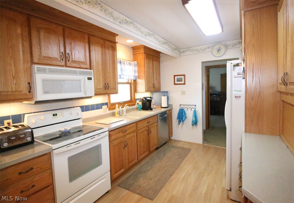 3775 Greentree Road Stow, OH 44224 - Photo 9 of 35 Gallery Image 9