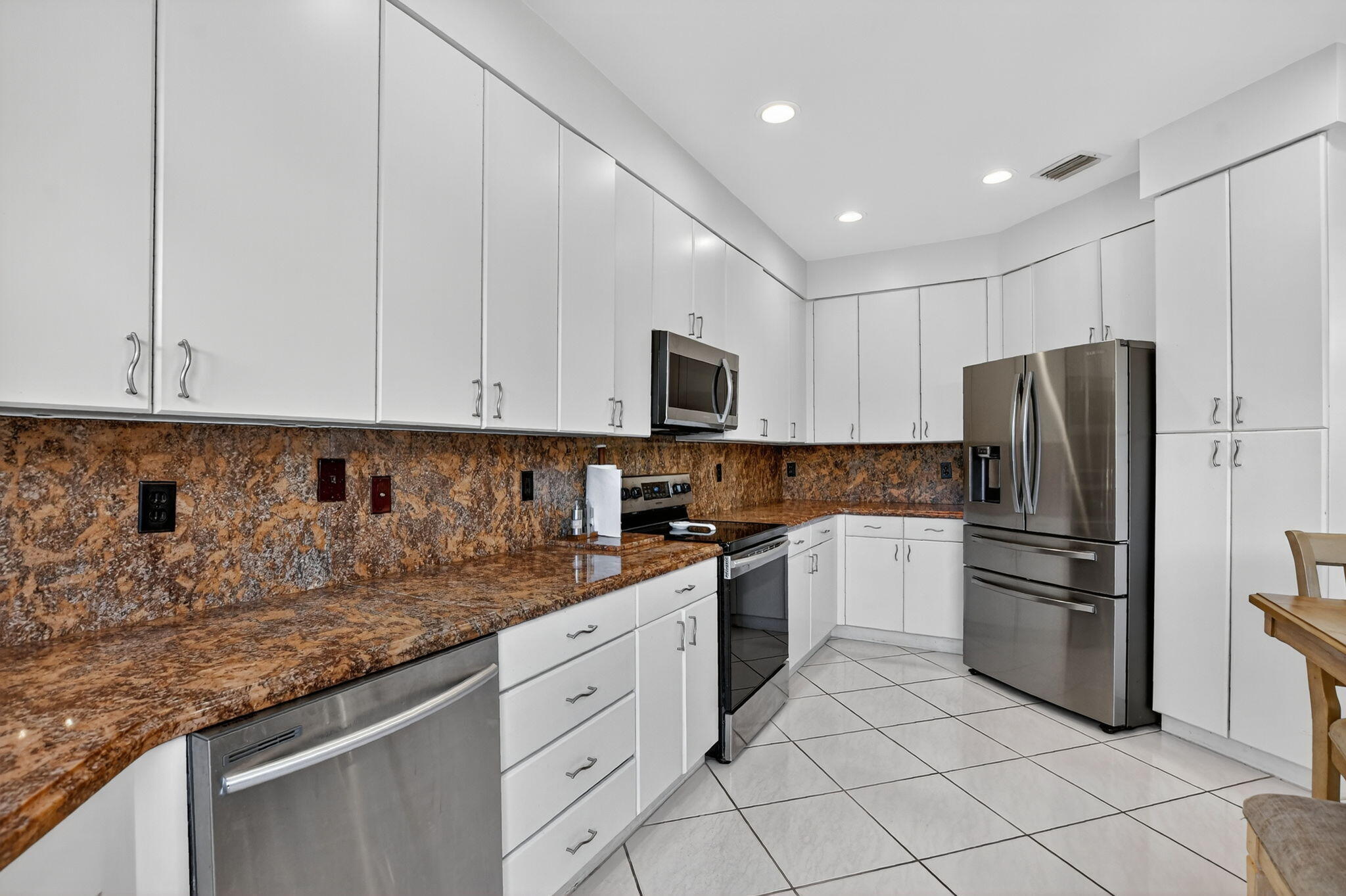 2565 Northwest 52nd Street Boca Raton, FL 33496 - Photo 16 of 122 16-web-or-mls-DSC_1985