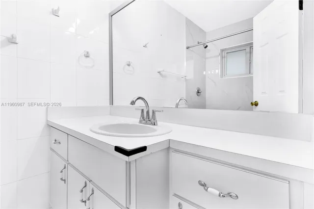 $1,900 | 630 Southwest 62nd Avenue, Unit 2, Miami, FL 33144