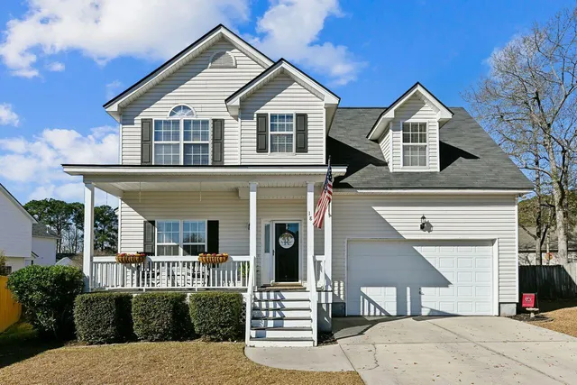 $425,000 | 18 Burky Court, Hanahan, SC 29410