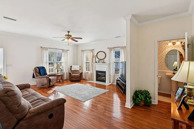 $425,000 | 18 Burky Court, Hanahan, SC 29410