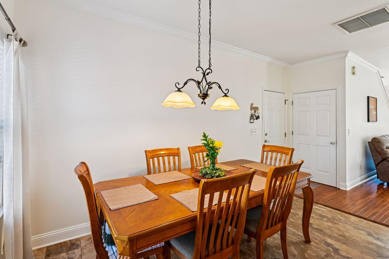 18 Burky Court Hanahan, SC 29410 - Photo 10 of 37 Dining Area