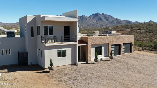 $985,000 | 71 Yoga Court, Rio Rico, AZ 85648