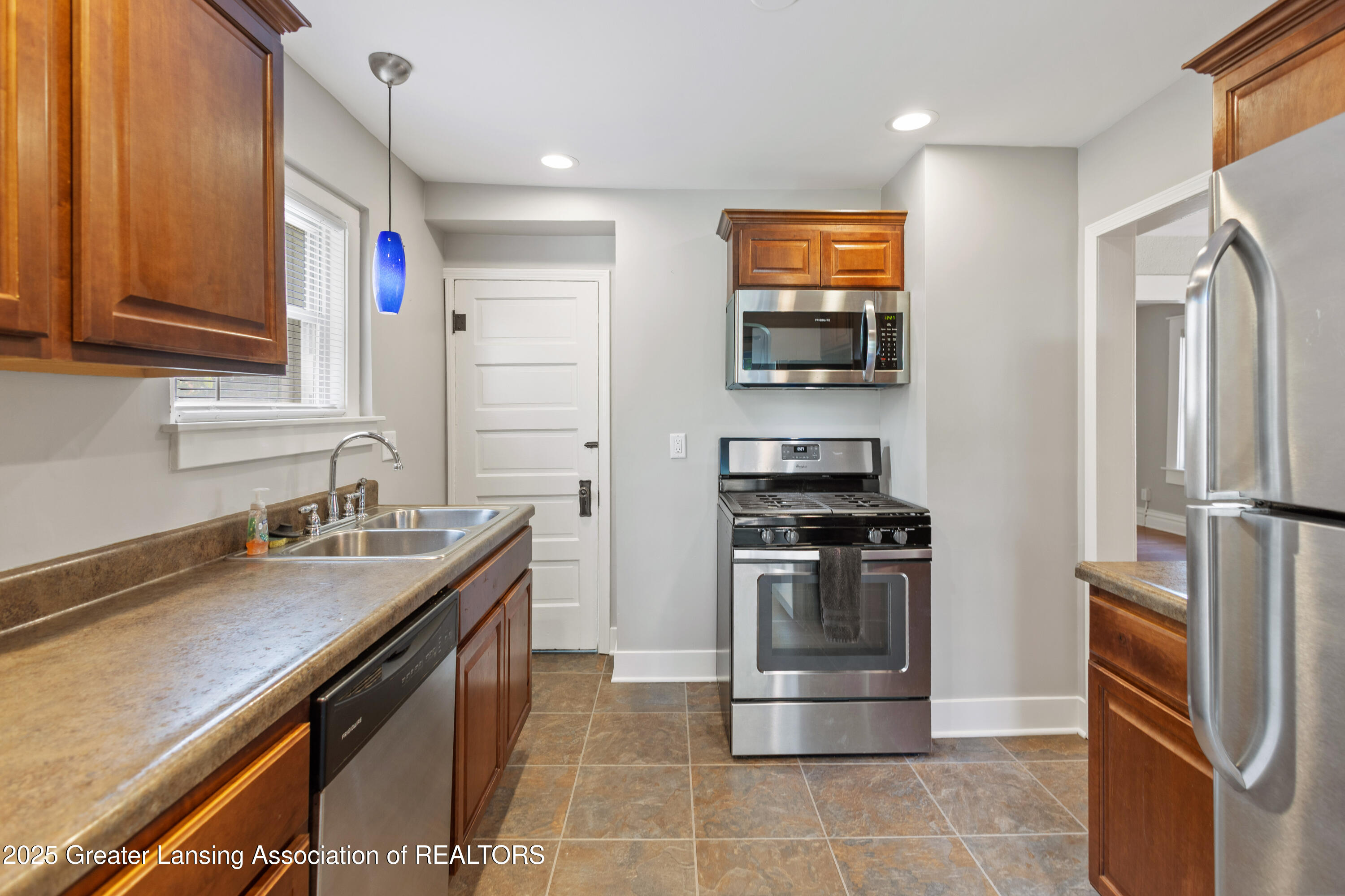 1808 Drexel Road Lansing, MI 48915 - Photo 16 of 53 DREXEL-12