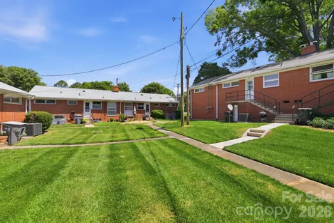 $299,900 | 4500 Woodlark Lane, Charlotte, NC 28211