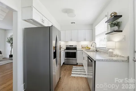 $299,900 | 4500 Woodlark Lane, Charlotte, NC 28211