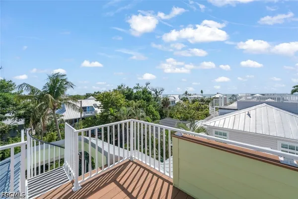 $3,350,000 | 11525 Andy Rosse Lane, Captiva, FL 33924