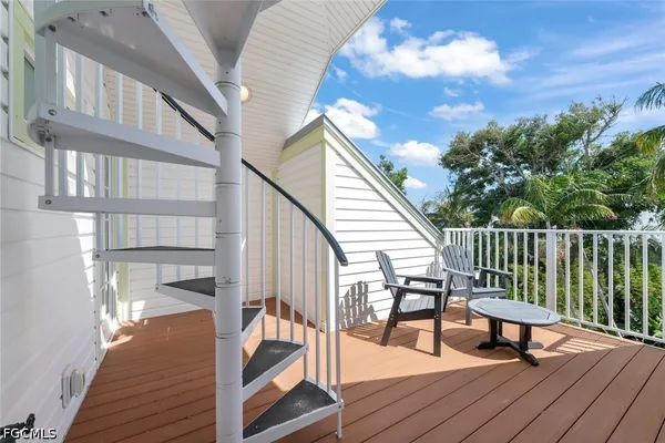 $3,350,000 | 11525 Andy Rosse Lane, Captiva, FL 33924