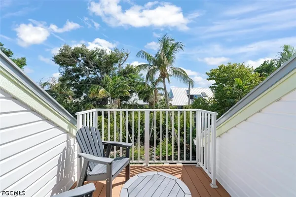 $3,350,000 | 11525 Andy Rosse Lane, Captiva, FL 33924