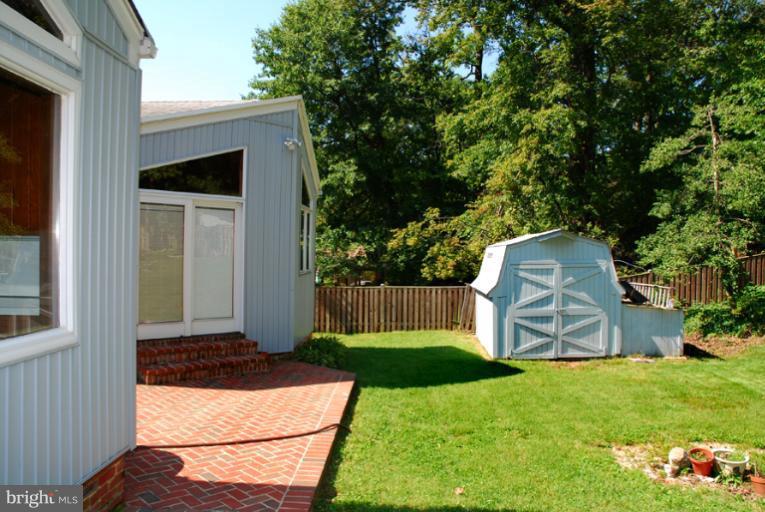 2000 Jamestown Road Alexandria, VA 22308 - Photo 17 of 30 Exterior (General)