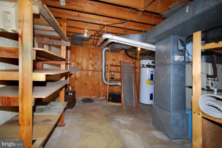 2000 Jamestown Road Alexandria, VA 22308 - Photo 27 of 30 Basement