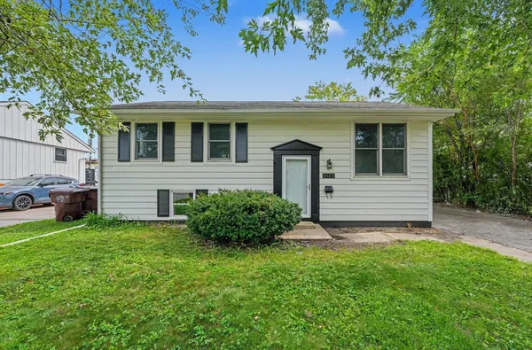 $224,900 | 1861 225th Street, Sauk Village, IL 60411