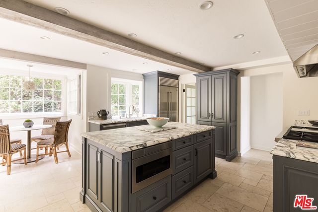 $13,000 | 3425 Ione Drive, Los Angeles, CA 90068