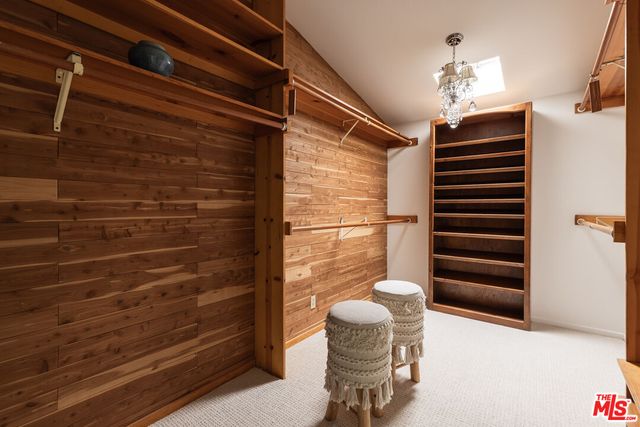 $13,000 | 3425 Ione Drive, Los Angeles, CA 90068