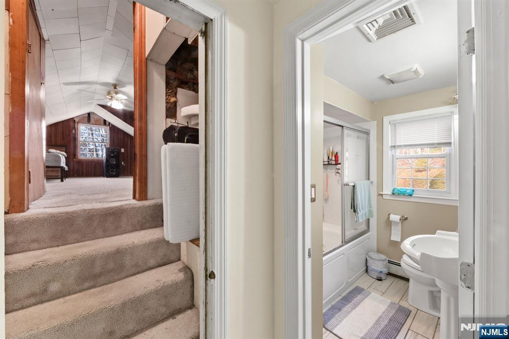 224 Highway 206 Chester, NJ 07930 - Photo 33 of 50