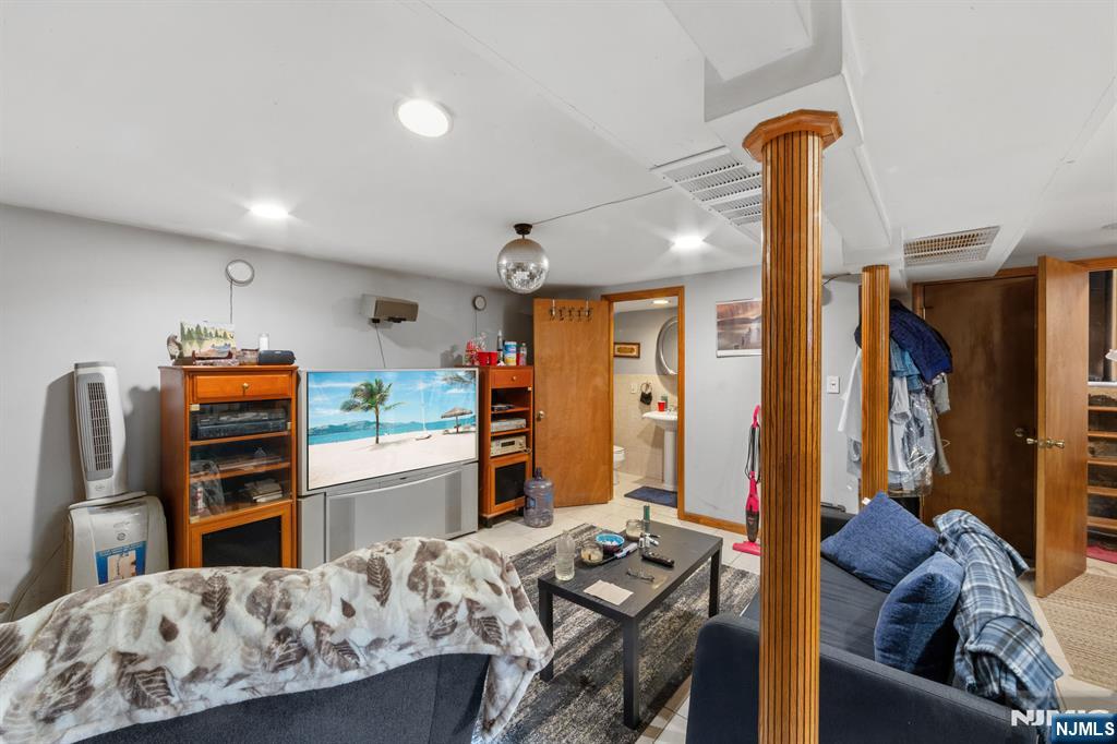 224 Highway 206 Chester, NJ 07930 - Photo 43 of 50