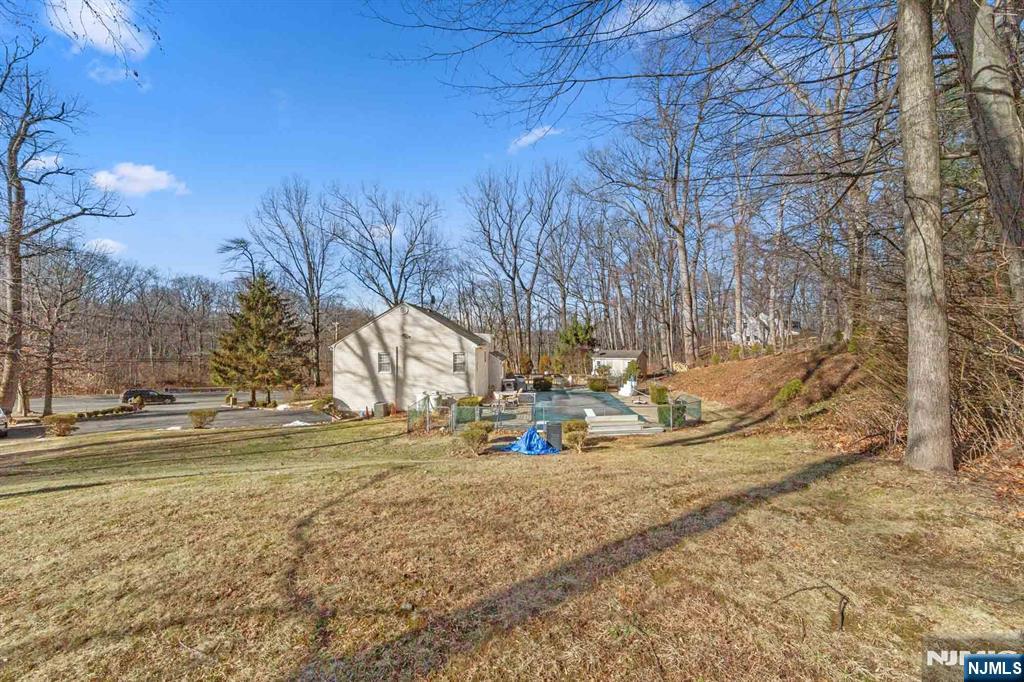 224 Highway 206 Chester, NJ 07930 - Photo 5 of 50