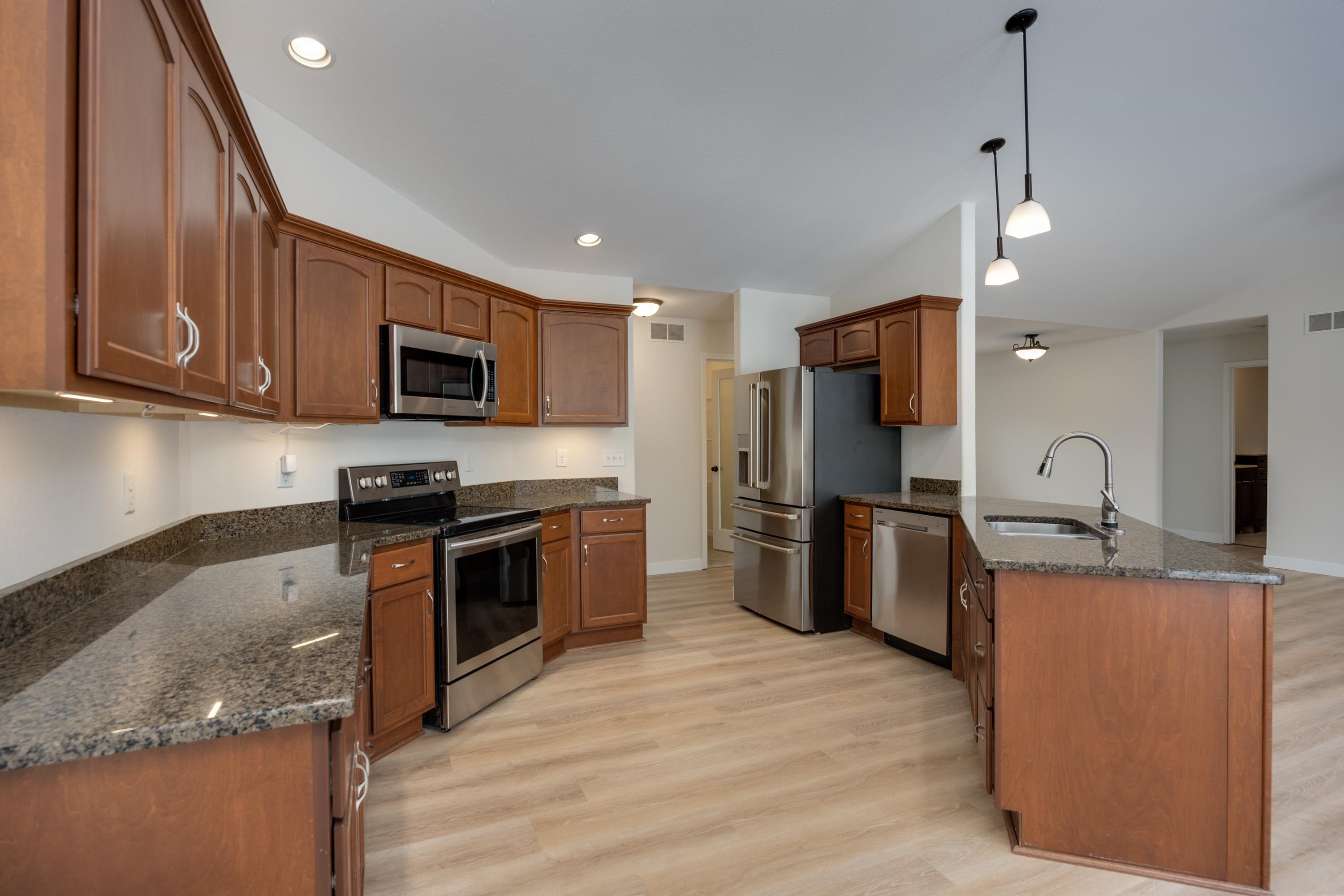 4433 Memorial Circle Windsor, WI 53598 - Photo 11 of 40