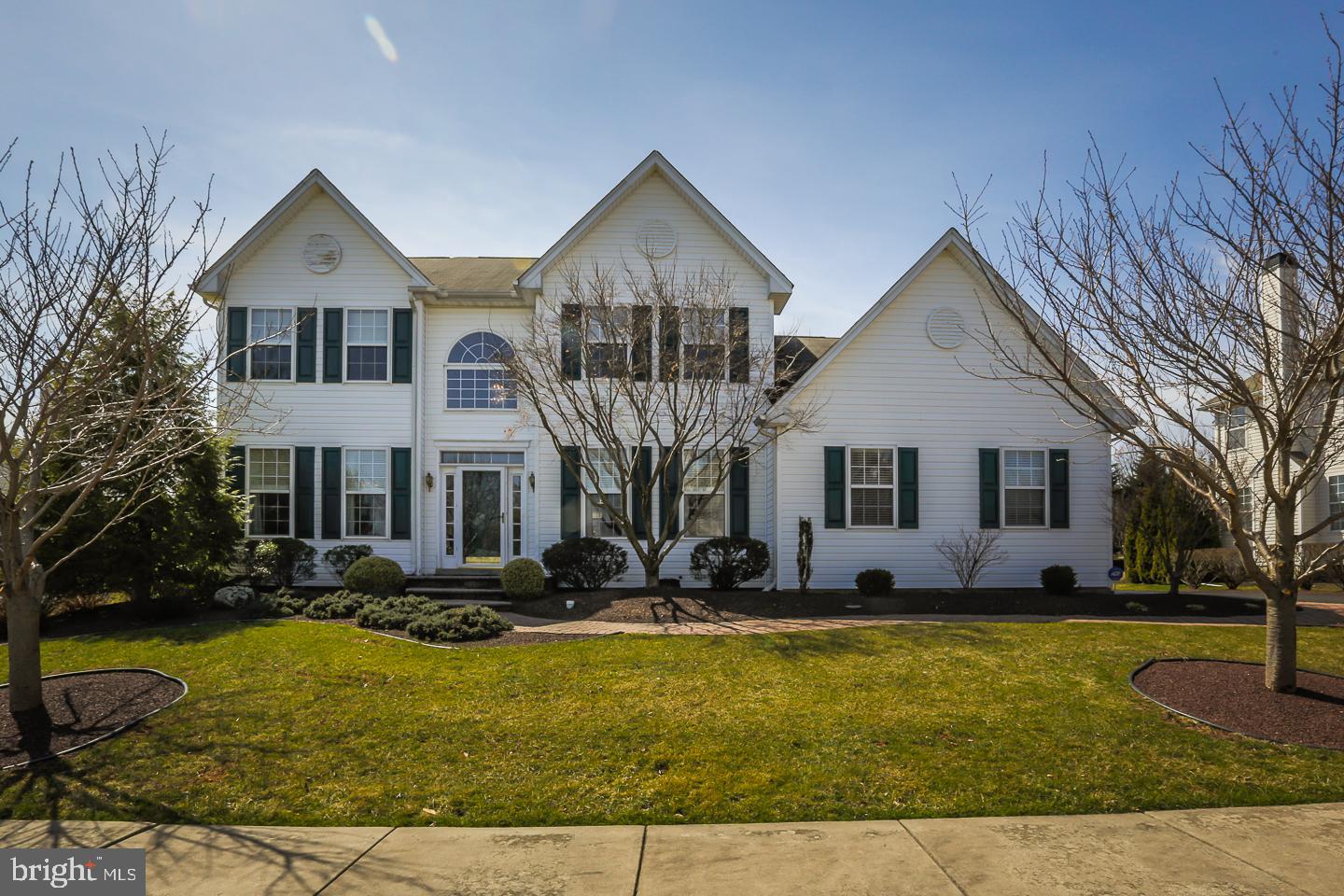 39 Long Meadow Road Royersford, PA 19468 - Photo 1 of 38 Gallery Image 1