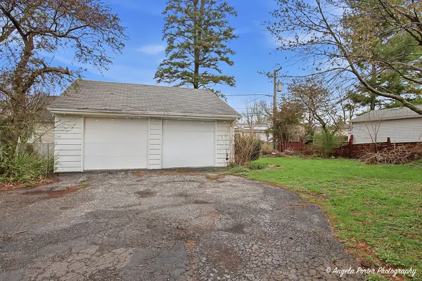 $305,000 | 442 West Oriole Trail, Cary, IL 60013