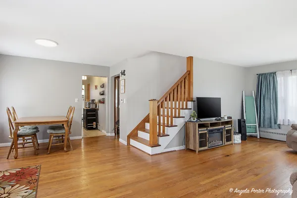 $305,000 | 442 West Oriole Trail, Cary, IL 60013