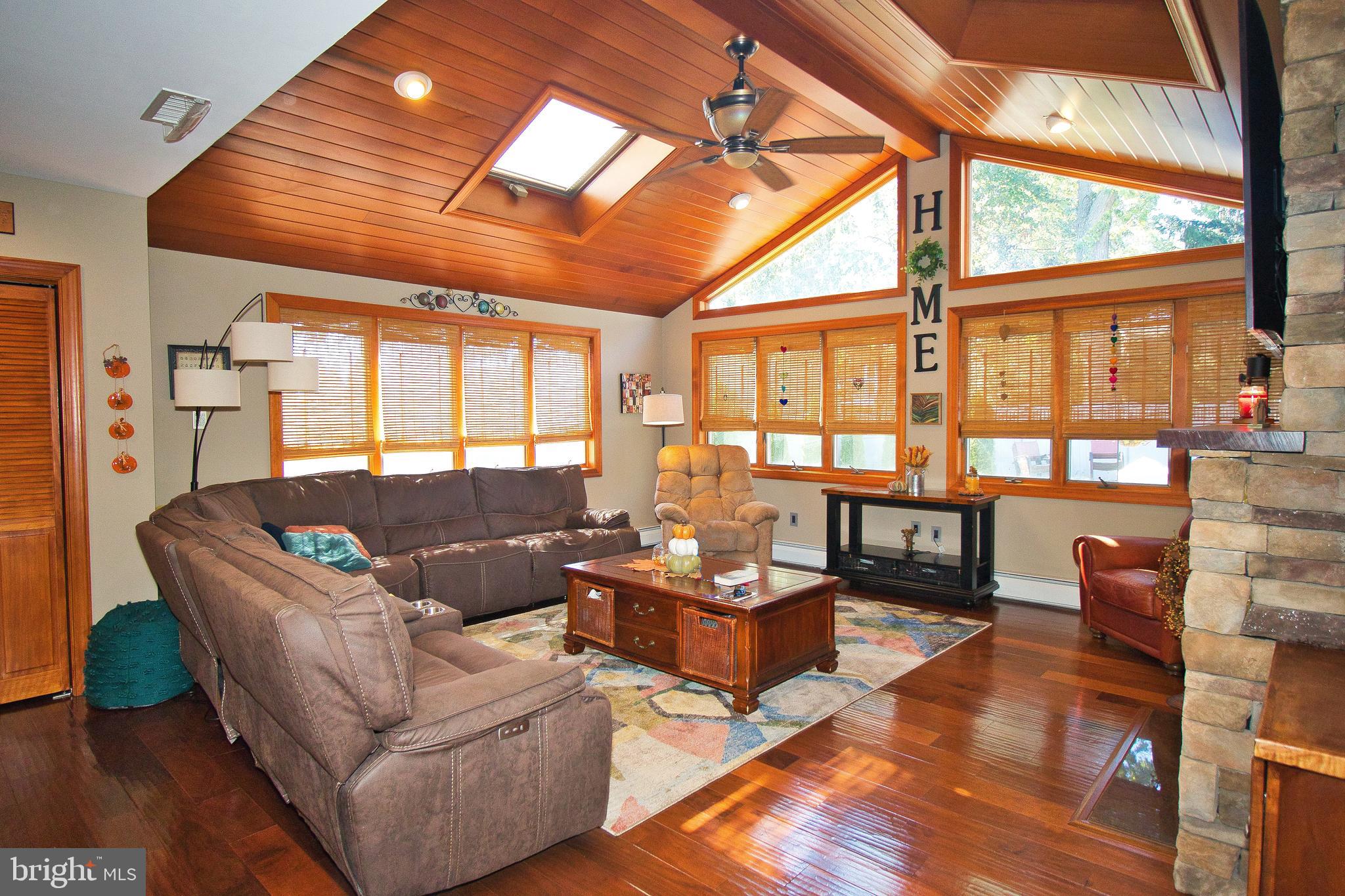 136 Washington Drive Warminster, PA 18974 - Photo 13 of 39 a living room with furniture and a large window
