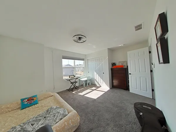 $500,000 | 4204 Chelsea Mnr Circle, Aurora, IL 60504