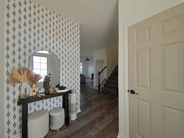 $500,000 | 4204 Chelsea Mnr Circle, Aurora, IL 60504