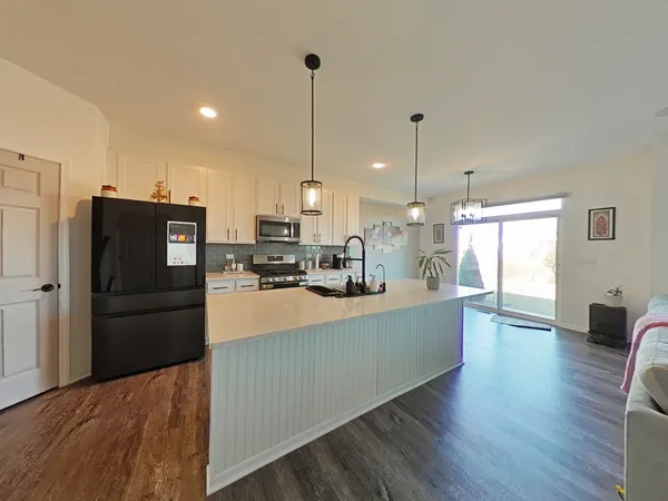 $500,000 | 4204 Chelsea Mnr Circle, Aurora, IL 60504