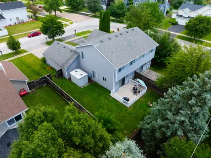 $300,000 | 3087 Kelly Court, Aurora, IL 60504
