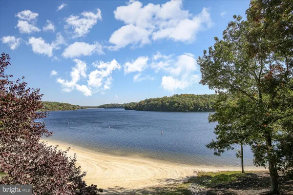 $49,900 | 1231 Lakeview Drive, Cross Junction, VA 22625