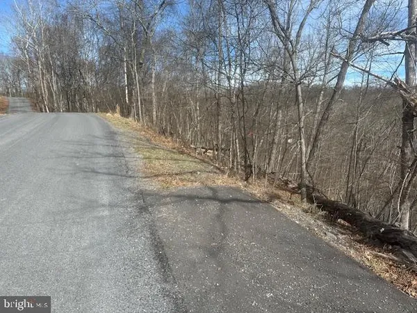 $49,900 | 1231 Lakeview Drive, Cross Junction, VA 22625