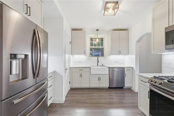 $495,000 | 359 Pennsylvania Avenue, Oakmont, PA 15139