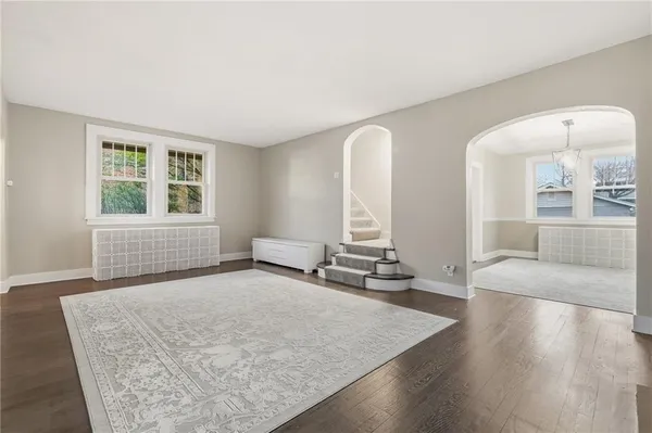 $495,000 | 359 Pennsylvania Avenue, Oakmont, PA 15139